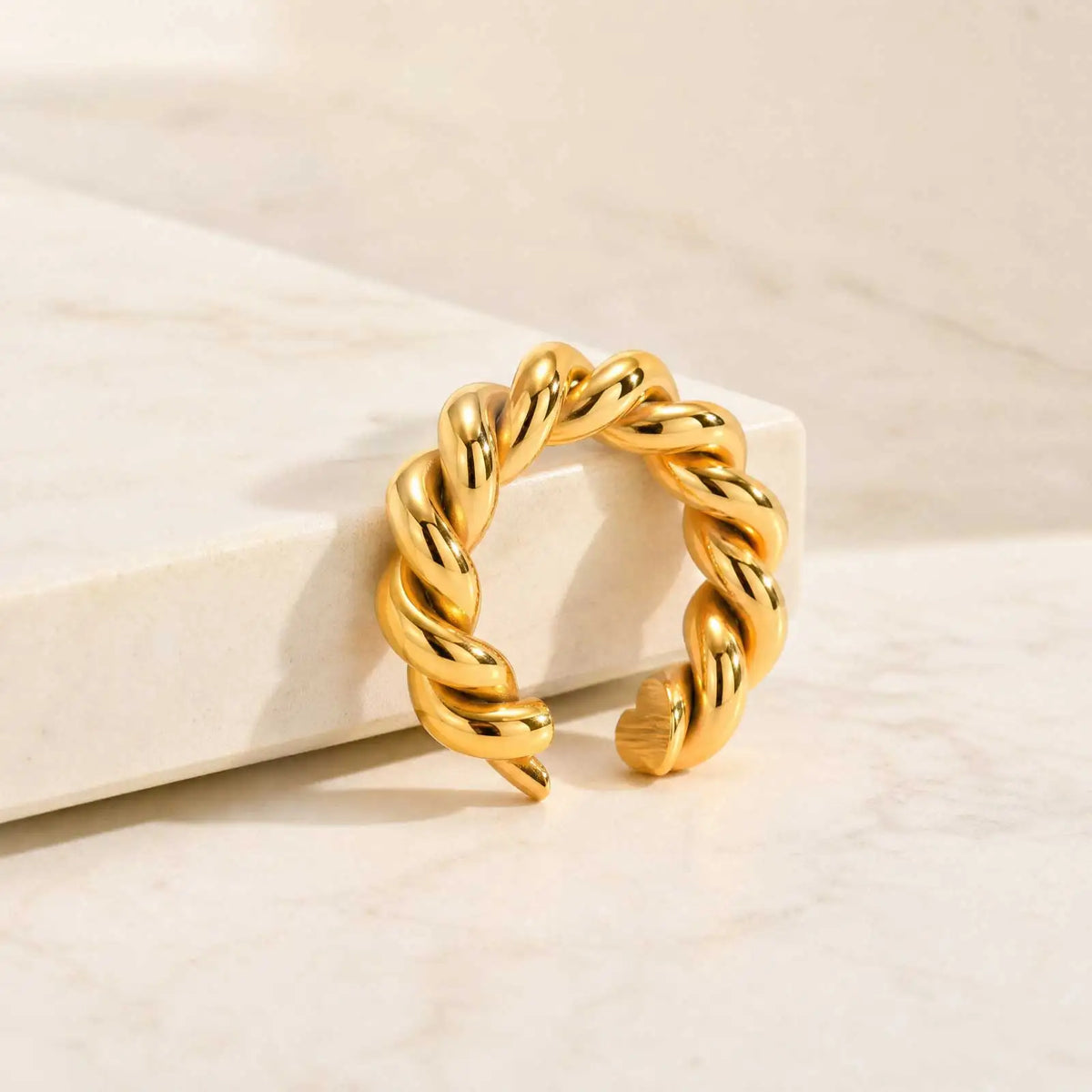 Twist Rope Ear Cuff – Gold Non-Piercing Clip Earrings Clip-On Ear Cuff SPOT