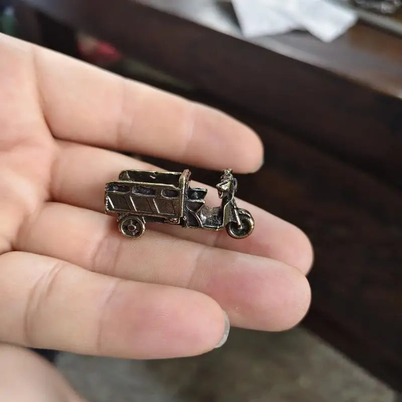 Vintage Metal Tricycle Figurine – Antique Bronze Home Décor Decorative Figurine SPOT