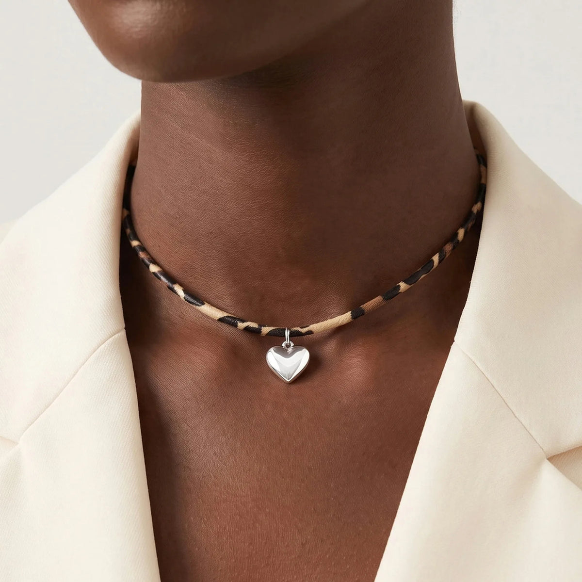 Women's Stainless Steel Heart Leopard Print Choker Necklace Choker Necklace SPOT