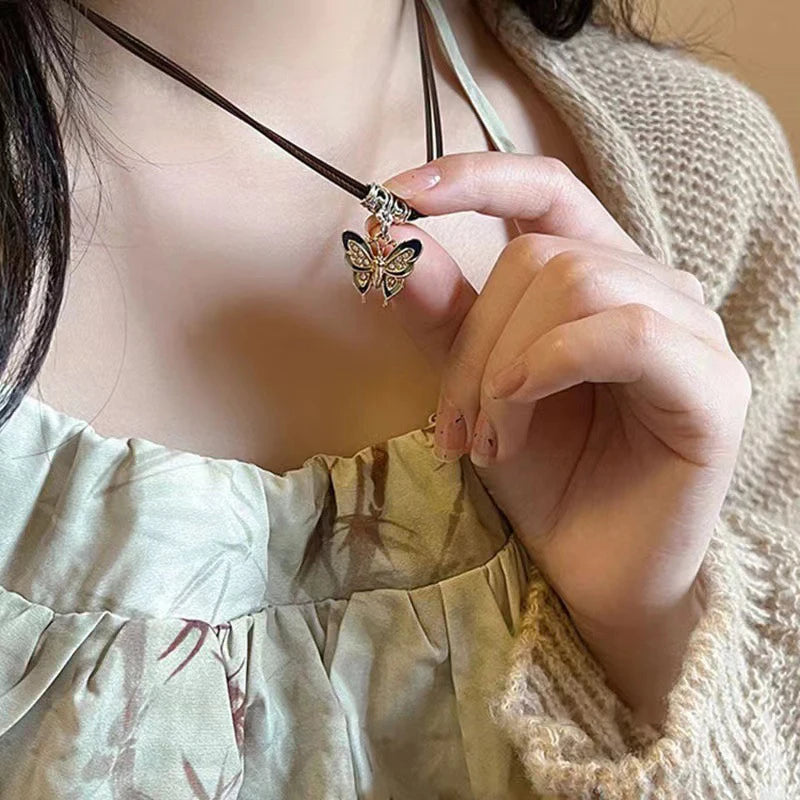Chinese Retro Braided Rope Choker Necklace – Moon Butterfly Pendant Choker Necklace SPOT