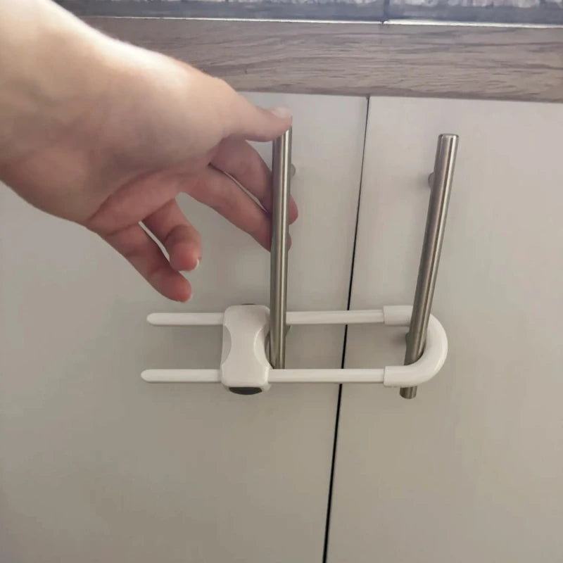 U-Shaped Child Safety Cabinet Locks – Adjustable Childproof Latch Child Safety Lock SPOT