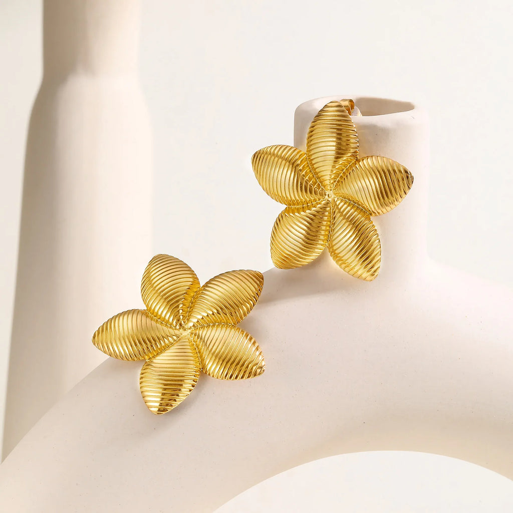 Meaeguet Flower Stud Earrings – Gold Stainless Steel Floral Stud Earrings SPOT