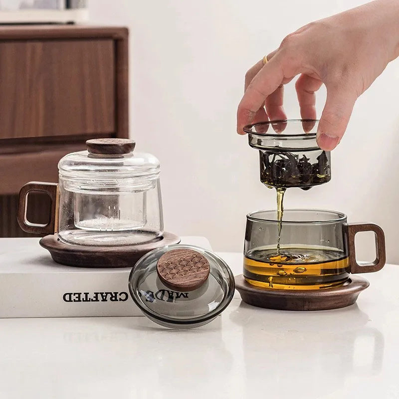 200ml Heat-Resistant Glass Tea Cup with Filter & Wood Handle Glass Tea Cup SPOT