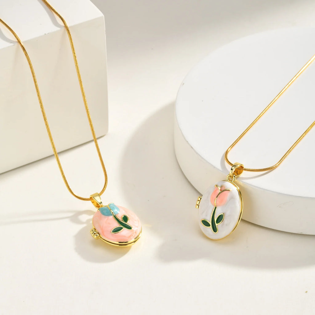 Custom Photo Flower Locket Necklace – 18K Gold Plated Locket Pendant Necklace SPOT