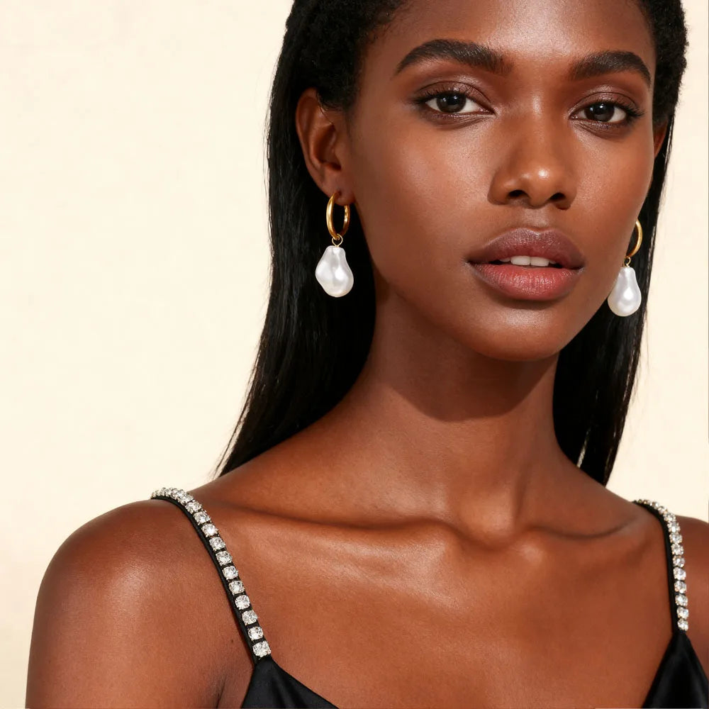 Baroque Pearl Huggie Hoop Earrings – Gold Stainless Steel Huggie Hoop Earrings SPOT