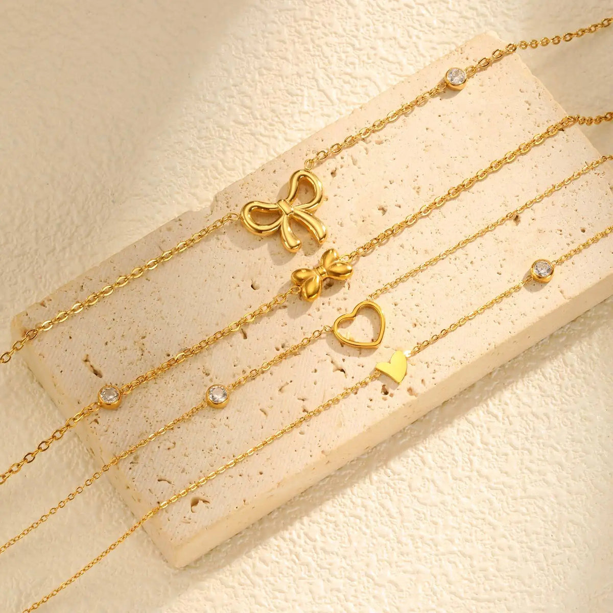 Bowtie Zirconia Choker Necklace – Bow Knot Pendant for Women Choker Necklace SPOT