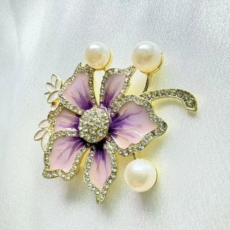 Purple Lilac Flower Brooch – Elegant Zinc Alloy Pin for Women Fashion Brooch SPOT