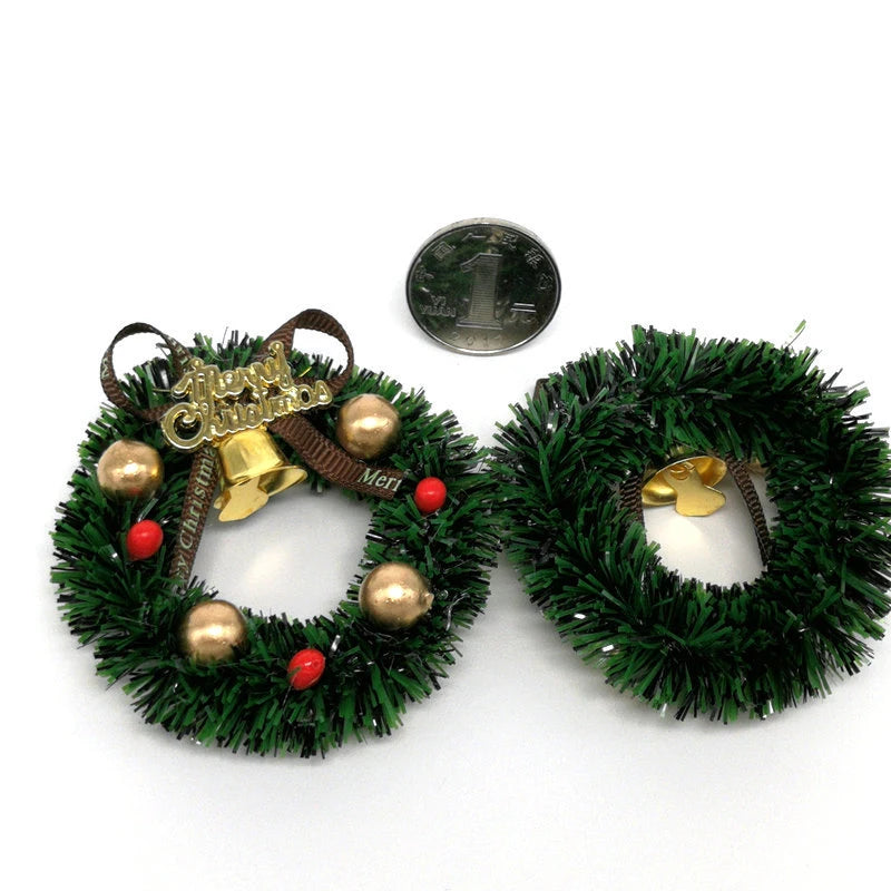 6cm Miniature Christmas Wreath – Dollhouse Holiday Decoration Dollhouse Accessory SPOT