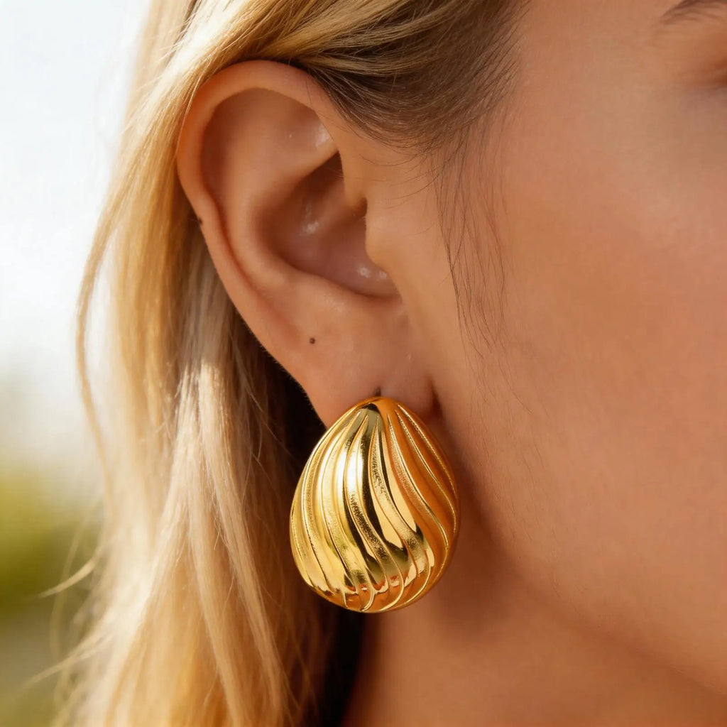 Meaeguet Gold Chunky Rectangle Stud Earrings – Geometric Statement Stud Earrings SPOT