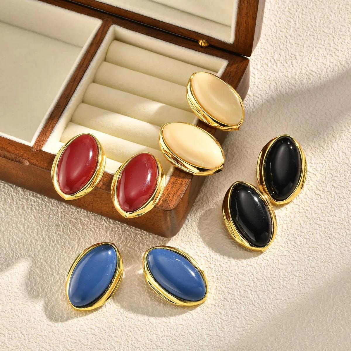 Meaeguet Geometric Resin Stud Earrings – Retro Ellipse Fashion Stud Earrings SPOT