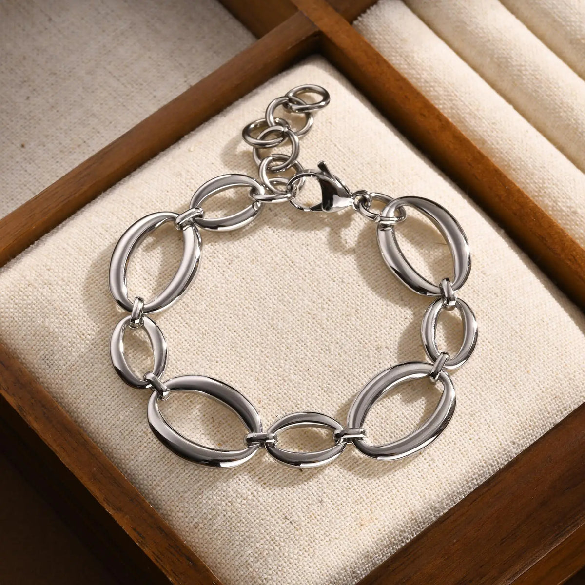Meaeguet Silver Chunky Chain Bracelet – Stainless Steel Women Chain Link Bracelet SPOT