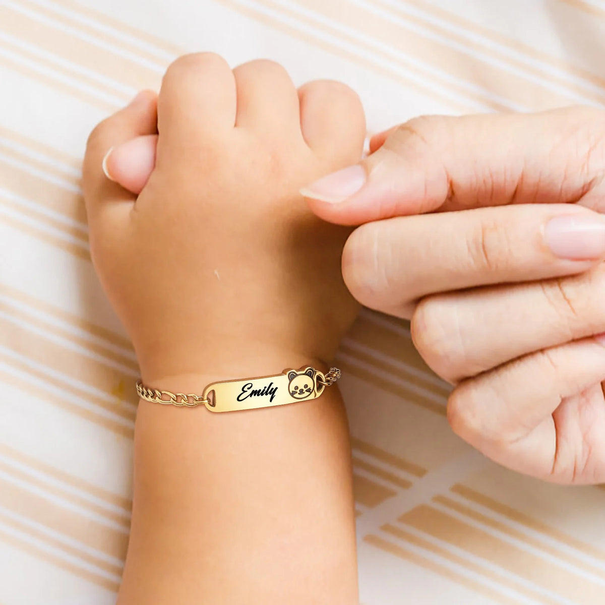 Personalized Baby Name Bar ID Bracelet – Free Engraving Personalized ID Bracelet SPOT