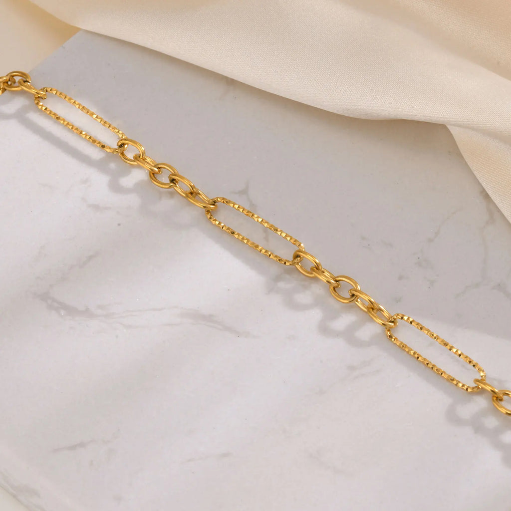Gold Plated Stainless Steel Link Necklace – Dainty Jewelry for Women Chain Link Necklace SPOT