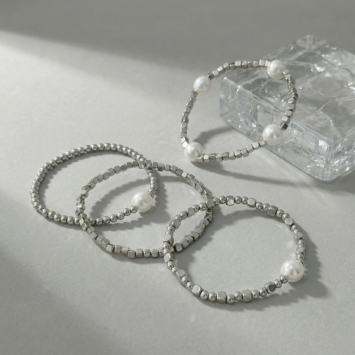 Women's 4-Piece Silver Faux Pearl Elastic Bracelet Set Fashion Bracelet Set SPOT