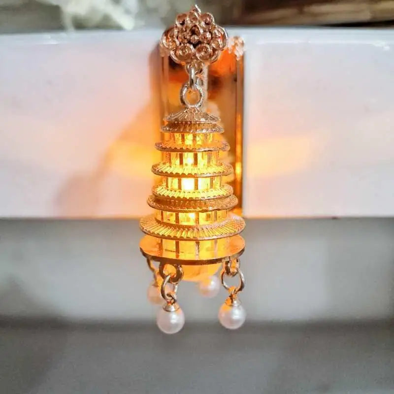 Glowing Lantern Fridge Magnet – Luminous Metal Kitchen Decor Decorative Fridge Magnet SPOT A13