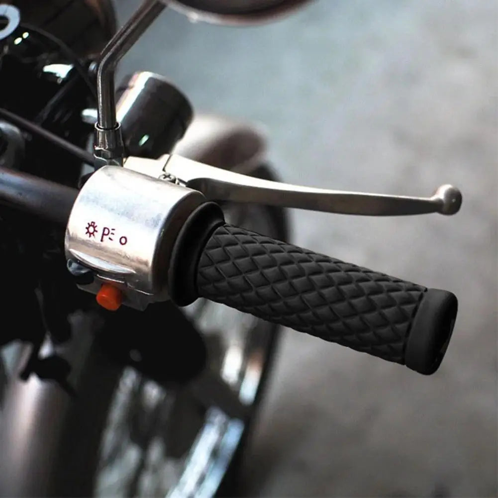 Vintage Rubber Motorcycle Grips – Universal 7/8" 22mm Handlebar Motorcycle Hand Grips SPOT