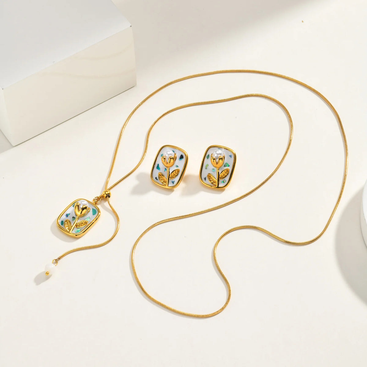 Tulip Pearl Jewelry Set – Gold Plated Necklace & Earrings Pearl Jewelry Set SPOT