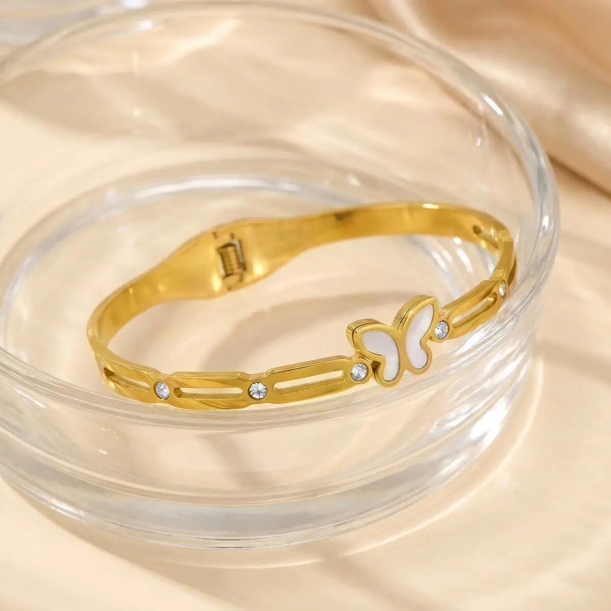 18K Gold Plated Shell Butterfly Bangle – Pavé Zirconia Women Bangle Bracelet SPOT
