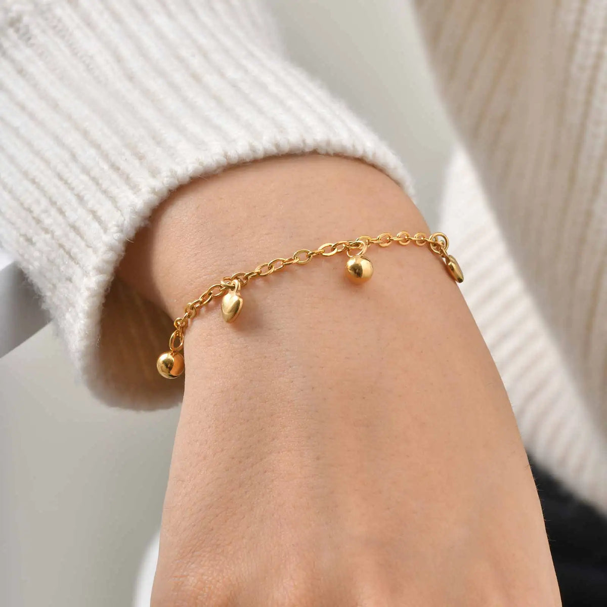 Multi Heart Charm Bracelet – Tarnish-Free Gold Steel Chain Charm Bracelet SPOT