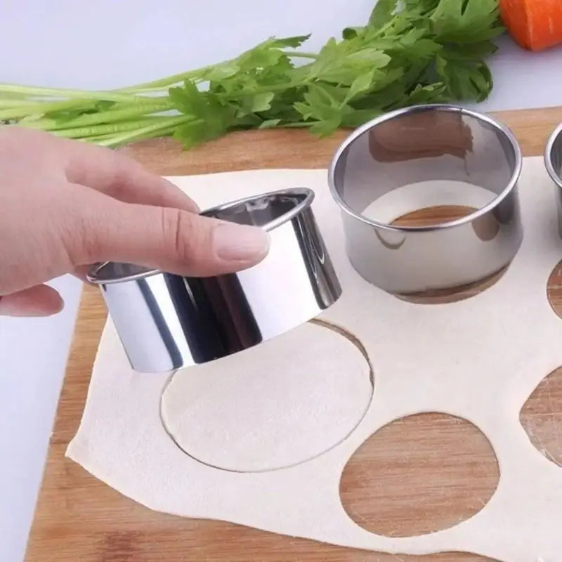 5-Piece Round Stainless Steel Cookie & Dumpling Cutter Set Cookie Cutter Set SPOT