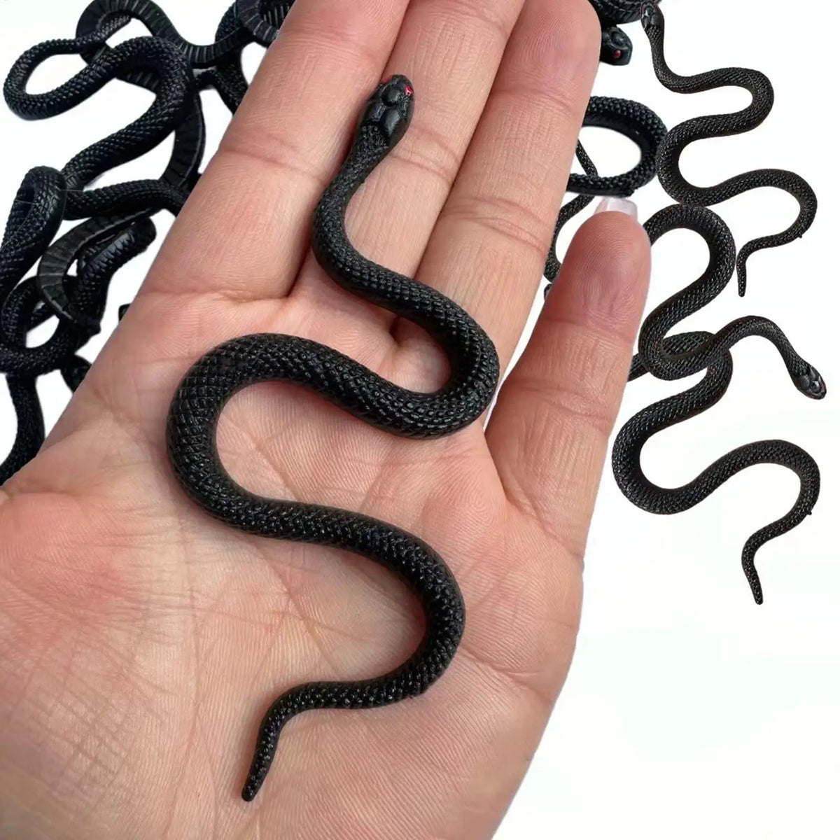 Realistic Rubber Cobra Snake Toy – Prank Toy for Halloween & Parties Novelty Prank Toy SPOT