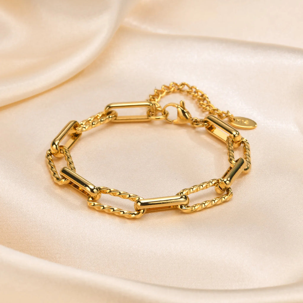 Chunky Paperclip Chain Necklace – 18K Gold Plated Steel Chain Choker Necklace SPOT