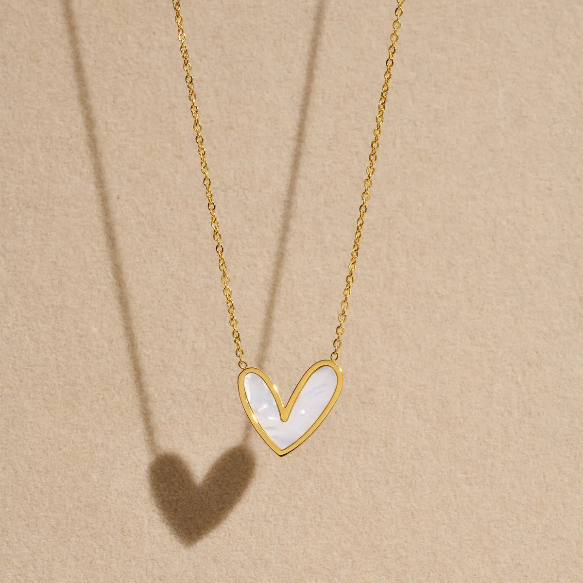 Heart Pendant Necklace – White Seashell Stainless Steel Women Pendant Necklace SPOT