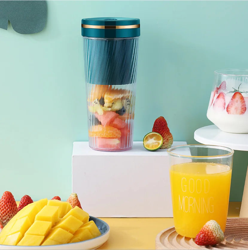 USB Portable Mini Blender Juicer – Electric Fruit Juice Maker Portable Juicer Blender SPOT