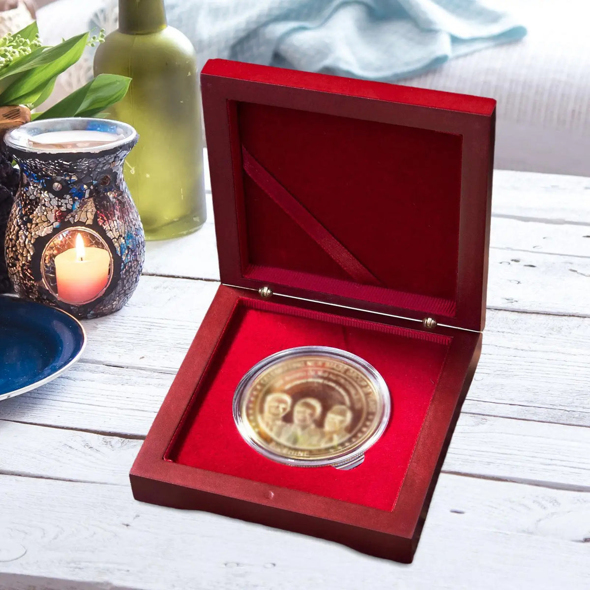 Wooden Coin & Medal Display Case Box – Collector Showcase Collector Display Case SPOT
