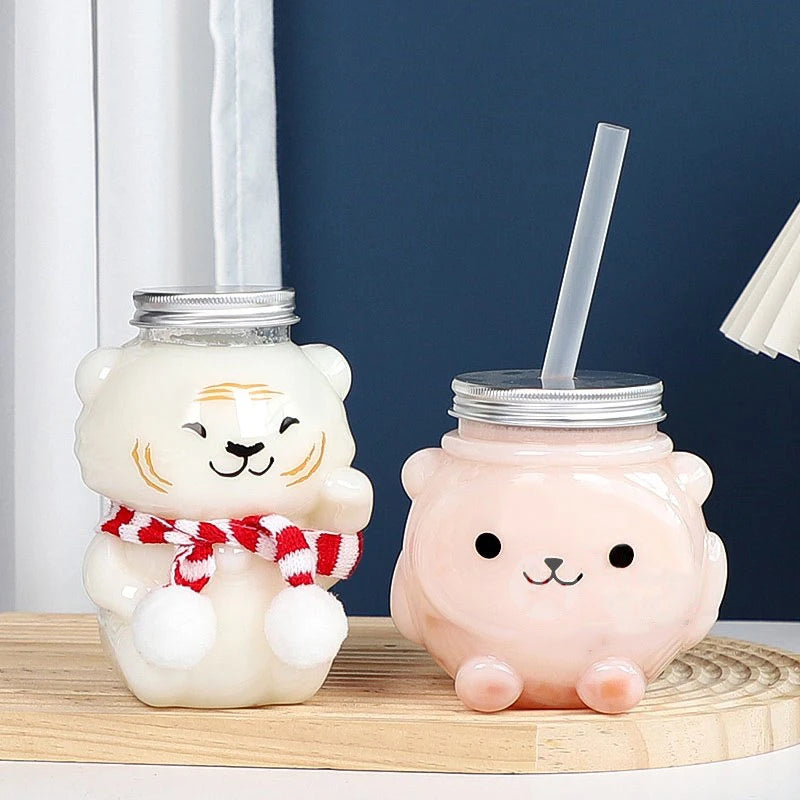 500ml Cartoon Bear PET Beverage Bottle with Lid | Takeaway Beverage Bottle SPOT