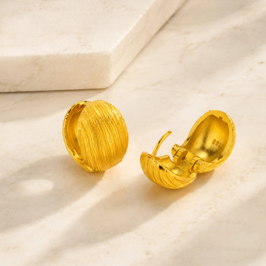 18K Gold Plated Chunky Hoop Earrings – Textured Dome Huggie Hoop Earrings SPOT