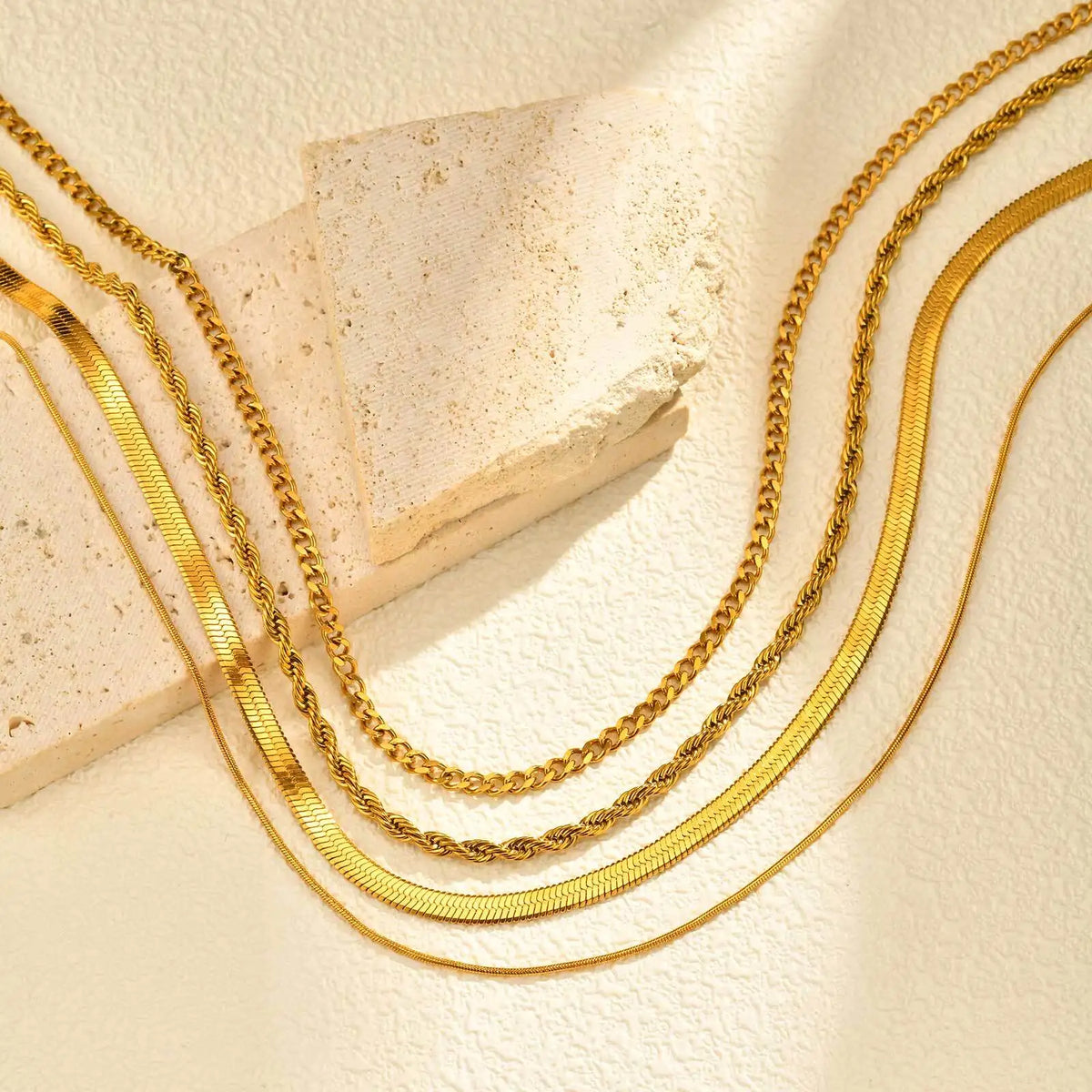 Meaeguet Herringbone Necklace – Dainty Gold Layered Chain Chain Necklace SPOT