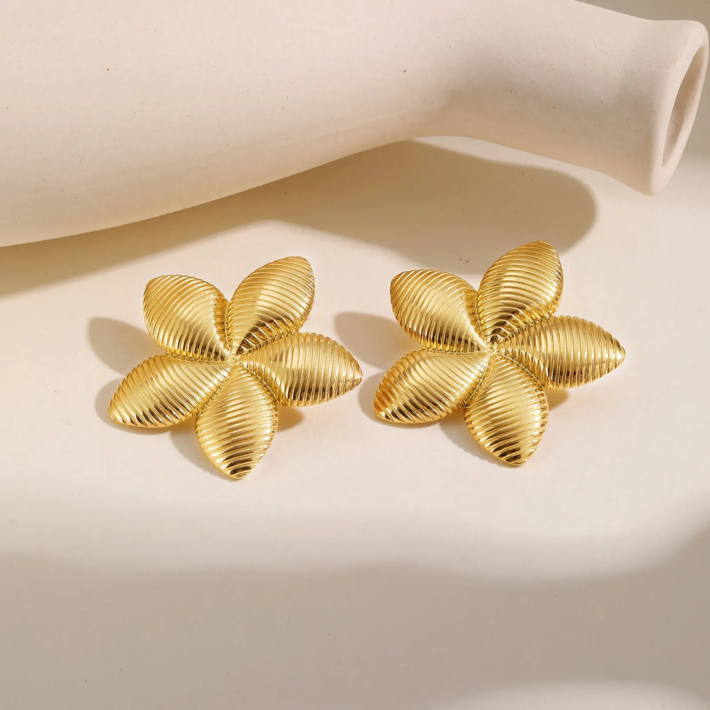 Meaeguet Flower Stud Earrings – Gold Stainless Steel Floral Stud Earrings SPOT