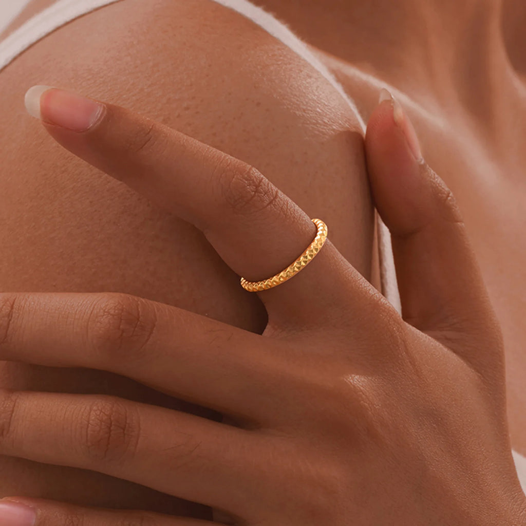 Hammered 18K Gold Plated Stacking Ring – 2mm Midi Knuckle Stacking Ring SPOT