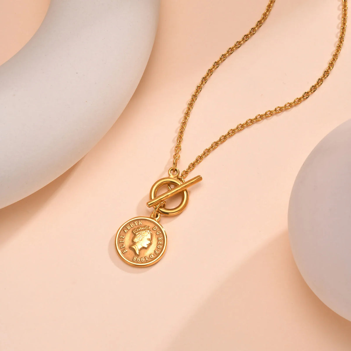 Queen Elizabeth Medallion Coin Necklace – 14K Gold Plated Pendant Necklace SPOT