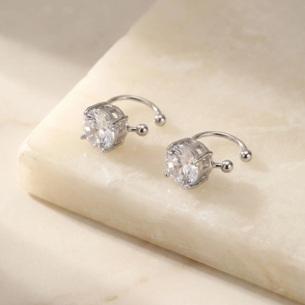 Zirconia Ear Cuff – No-Pierce Helix Clip-On Earring | Meaeguet Clip-On Ear Cuff SPOT
