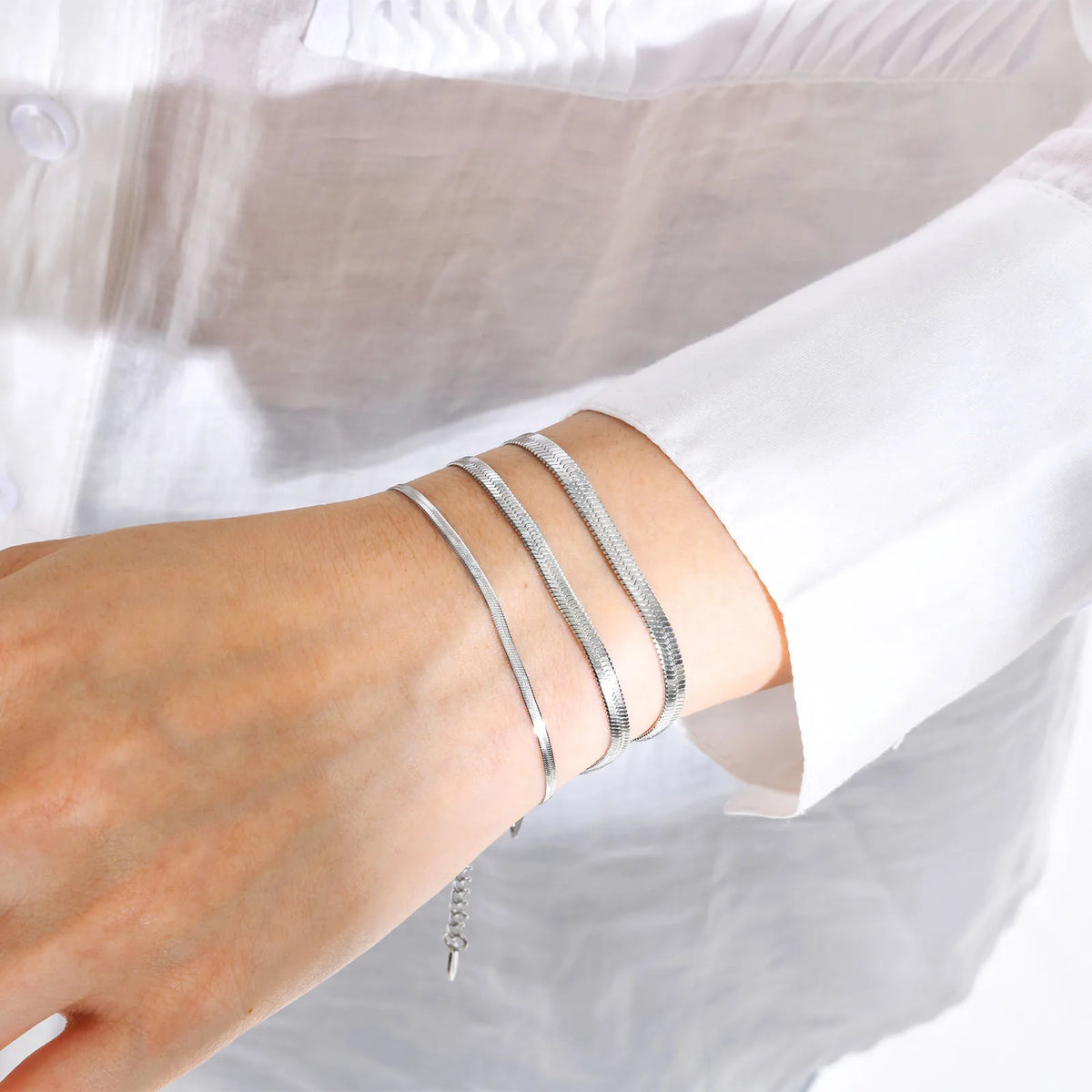 Herringbone Snake Chain Bracelet – 18K Gold Plated Stainless Steel Chain Link Bracelet SPOT