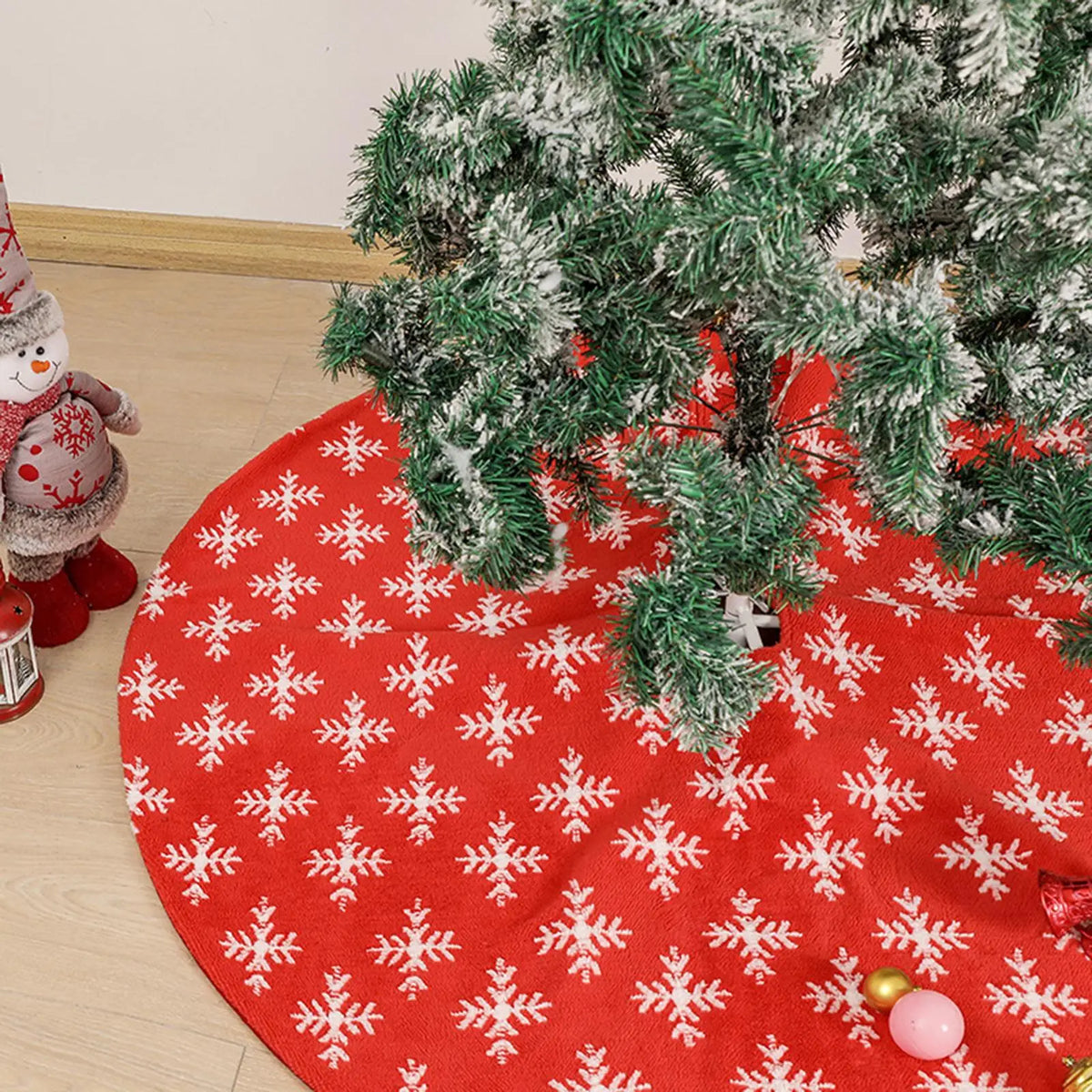 Vintage Christmas Tree Skirt – Snowflake Plush 48" Base Cover Christmas Tree Skirt SPOT