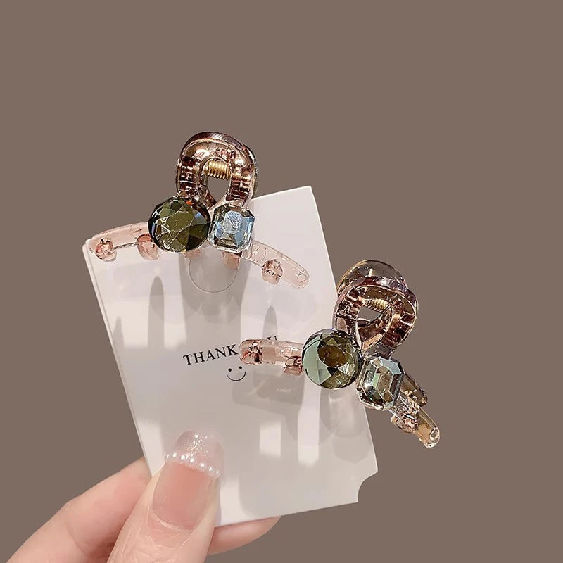 Bow Shark Clip – Geometric Hollow Hair Claw for Women Hair Claw Clip SPOT