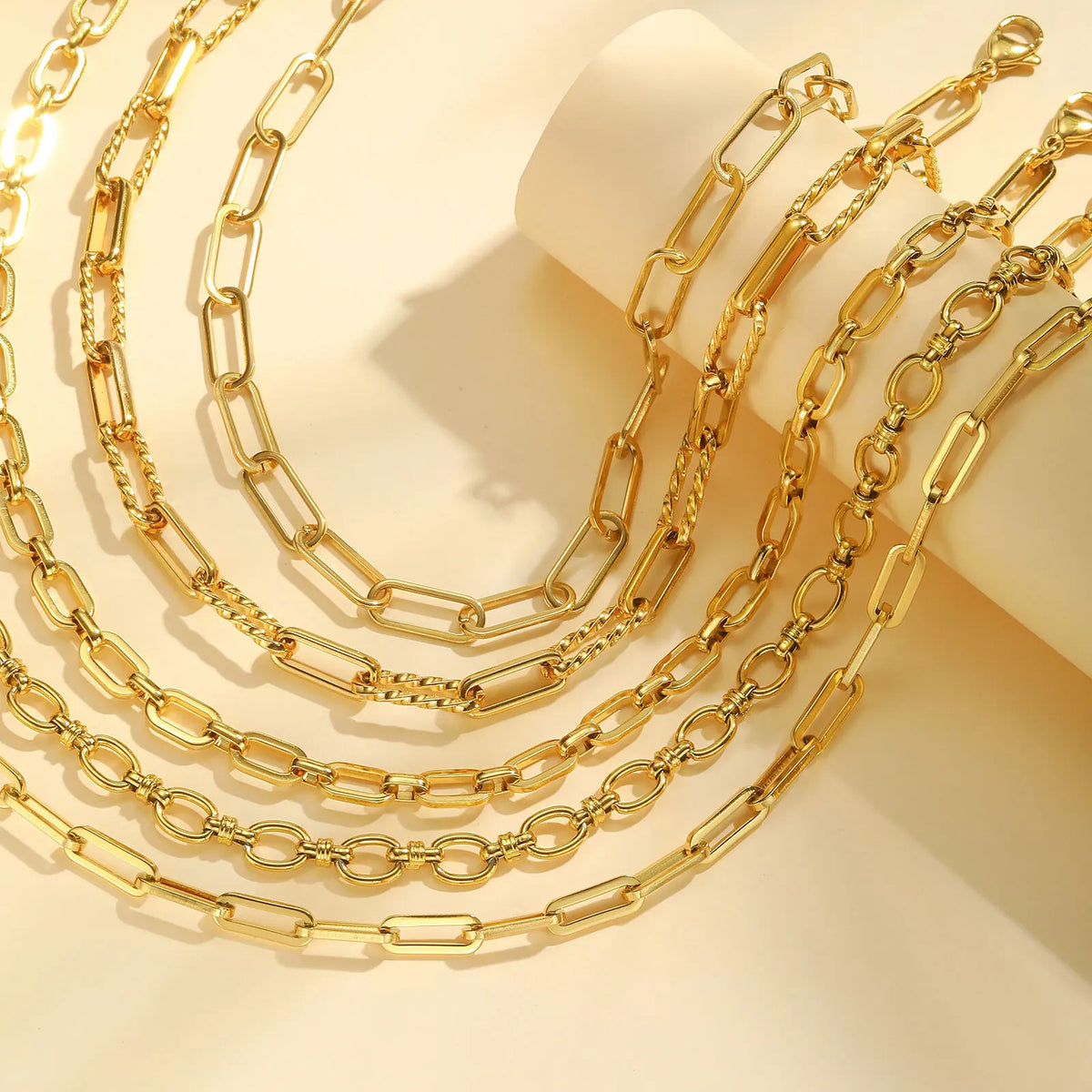 Chunky Gold Chain Statement Necklace – Bold Link, Water-Resistant Chain Statement Necklace SPOT