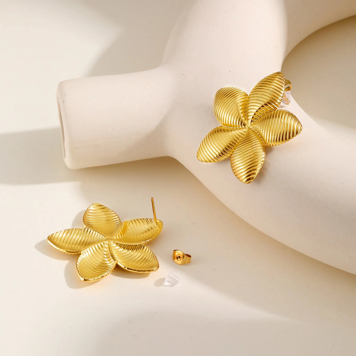 Meaeguet Flower Stud Earrings – Gold Stainless Steel Floral Stud Earrings SPOT