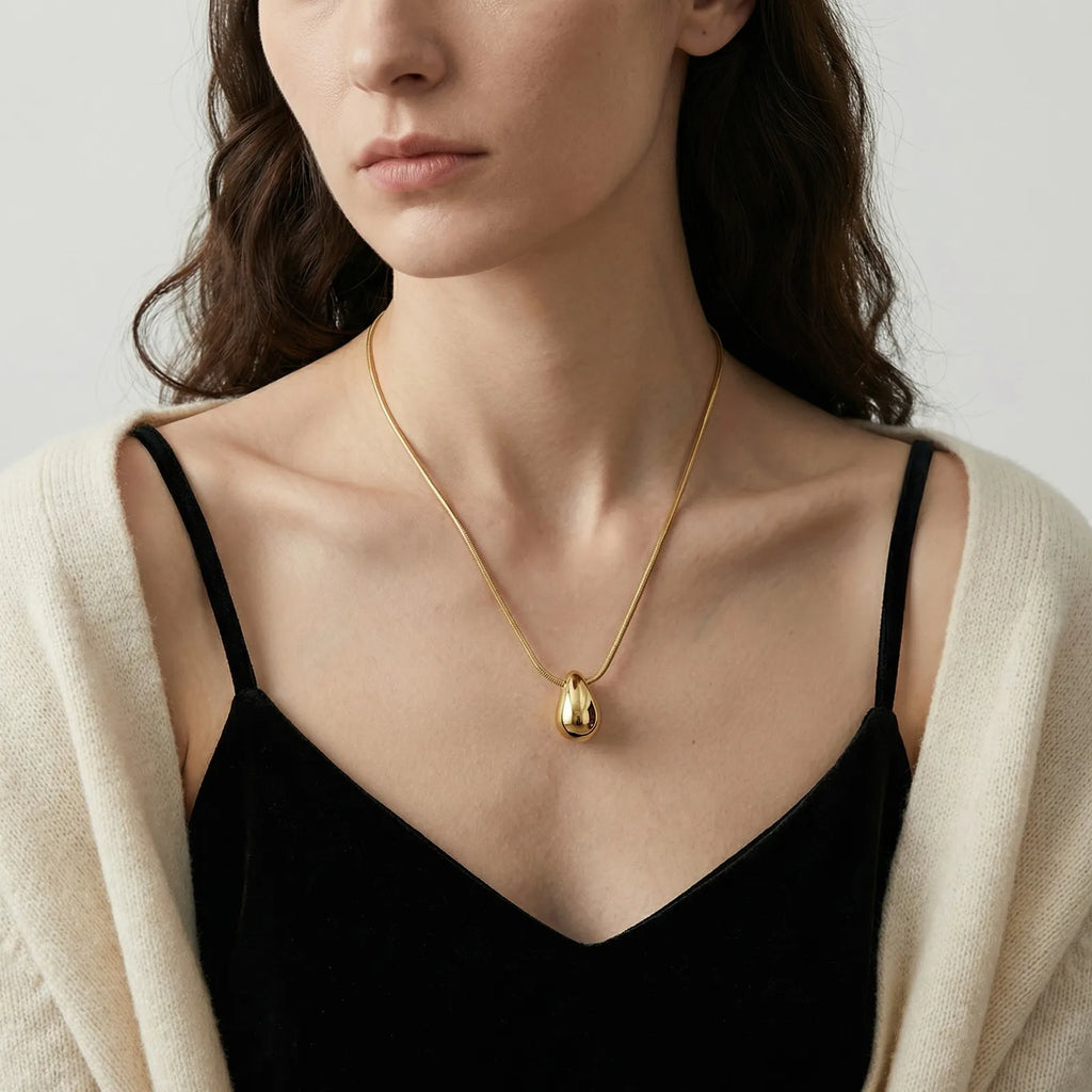 Water Droplet Pendant Necklace – Stainless Steel | Women's Gift Pendant Necklace SPOT