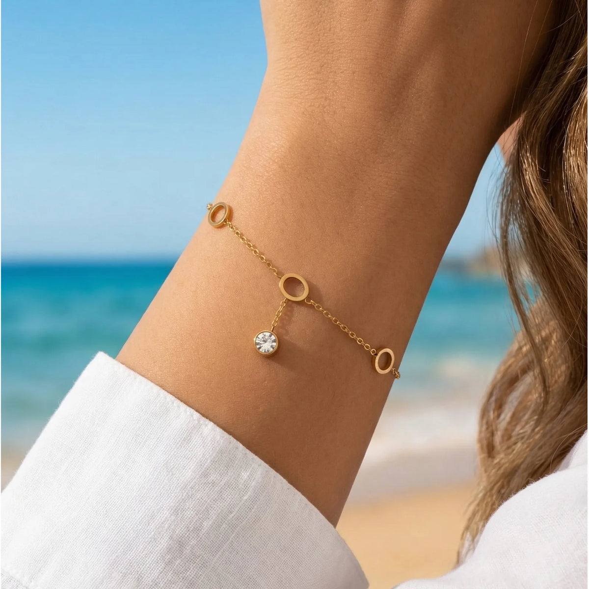 Women's CZ Geometric Circle Charm Bracelet – Adjustable Gold Chain Link Bracelet SPOT