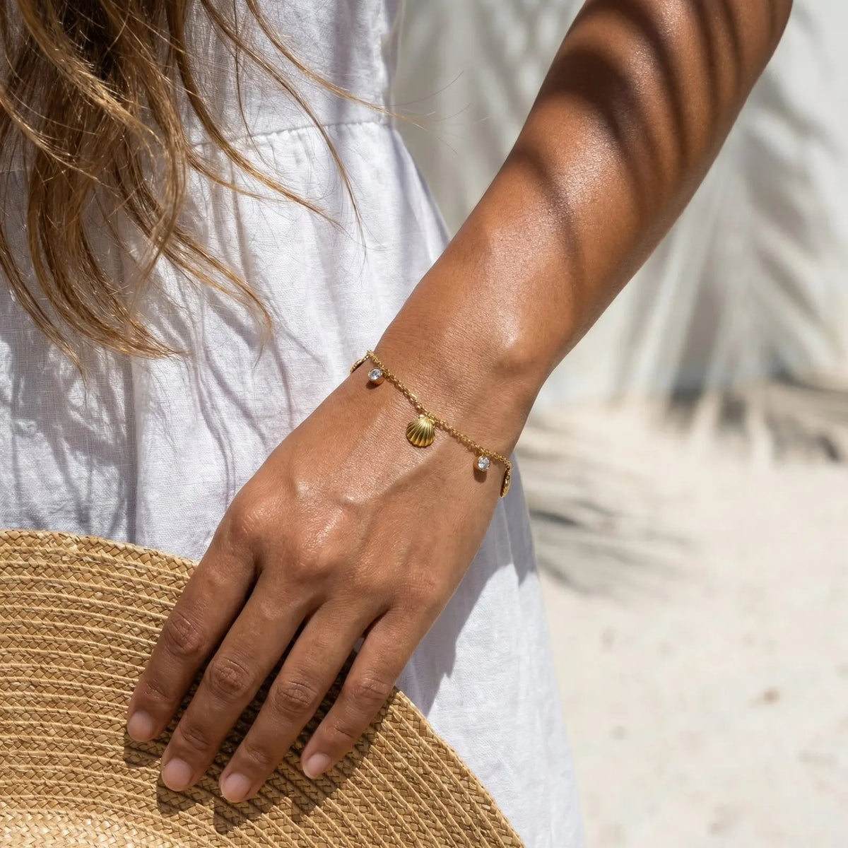 Shell Zirconia Bracelet – Gold Waterproof Stainless Steel Fashion Bracelet SPOT BR-3083G