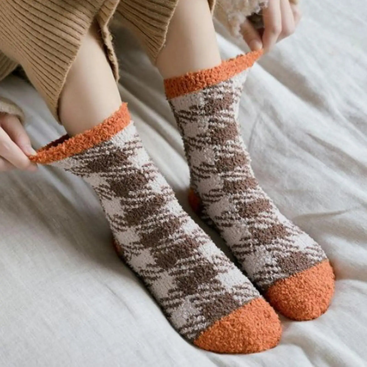 Wooden Sock Blockers 2-Pack – Hollow Pattern Knitting Tool Sock Blockers SPOT