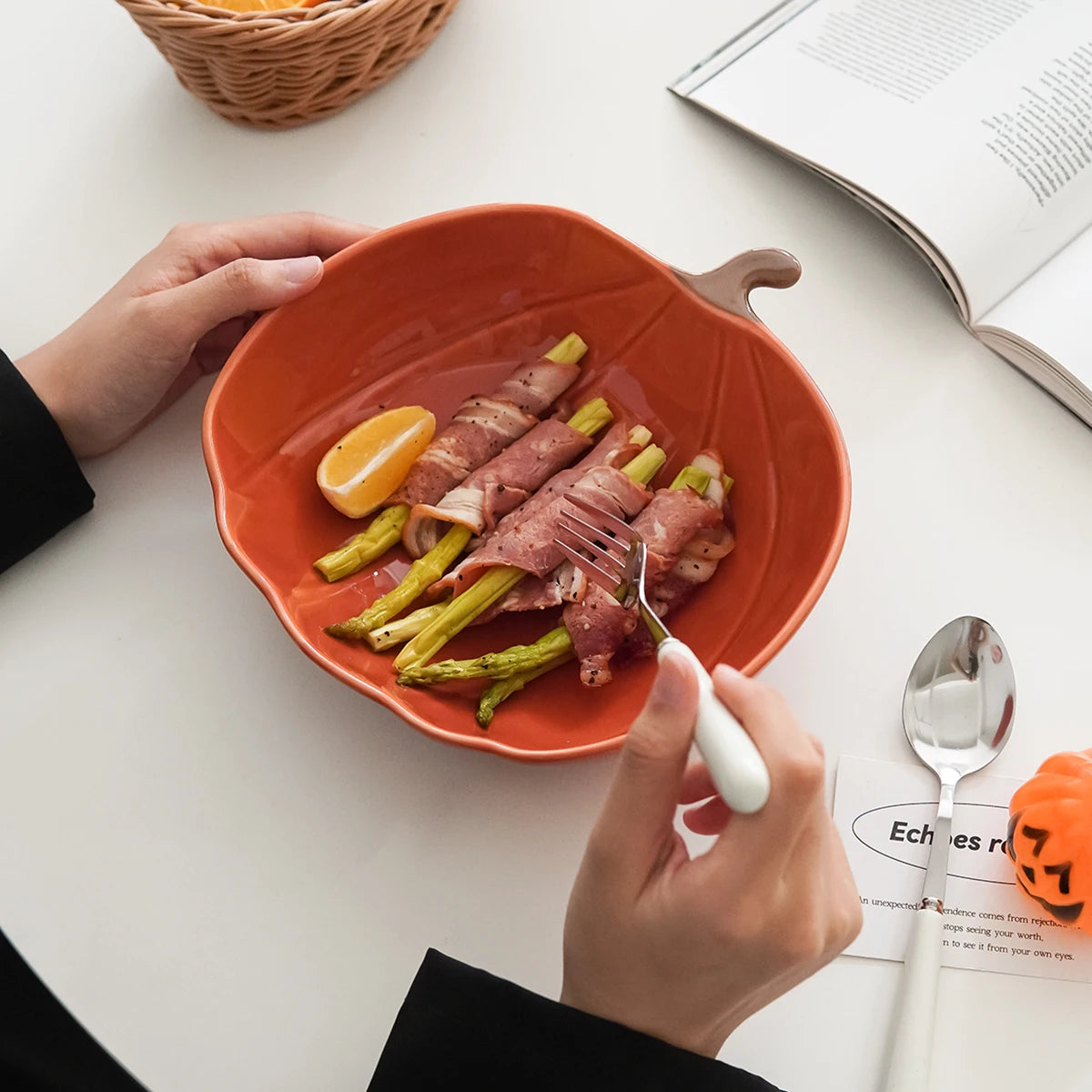 Halloween Pumpkin Ceramic Dinner Plate – Festive & Decorative Ceramic Dinner Plate SPOT Orange