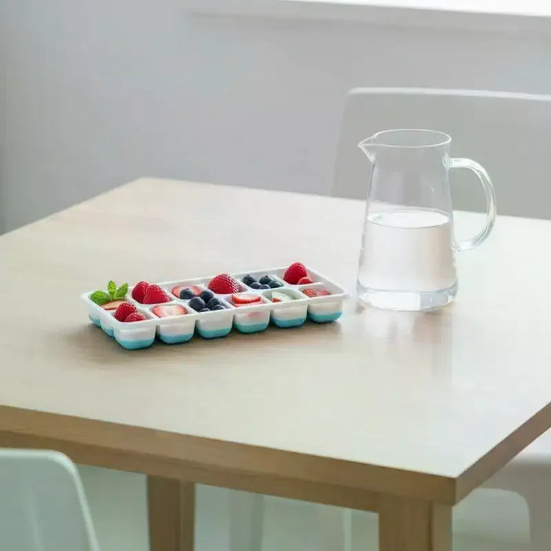 Silicone Ice Cube Trays with Lid – 4 Pack, 14 Cavities Each Silicone Ice Tray SPOT