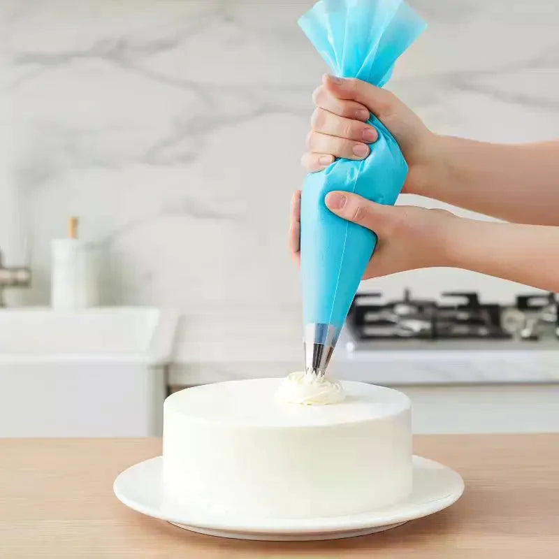 24-Piece Cake Decorating Piping Tips Set – Stainless Steel Cake Decorating Set SPOT