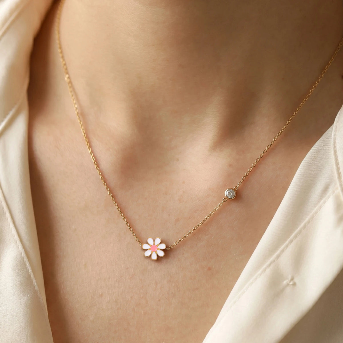 Enamel Daisy Flower Necklace – Stainless Steel CZ Chain Pendant Necklace SPOT